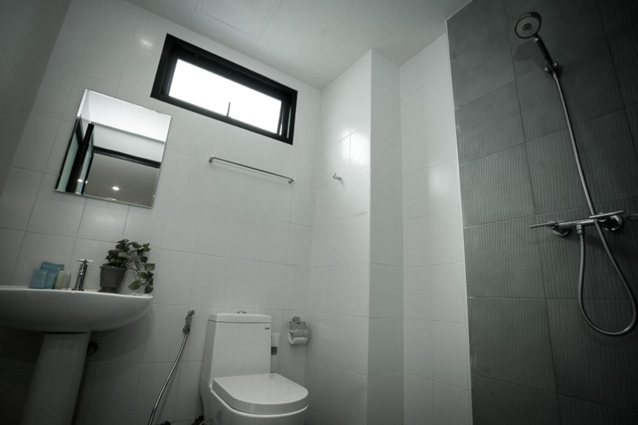 The Wave Hotel Patong Sha Phuket Extérieur photo