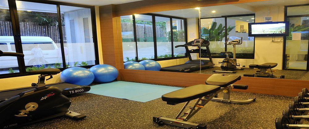 The Wave Hotel Patong Sha Phuket Extérieur photo