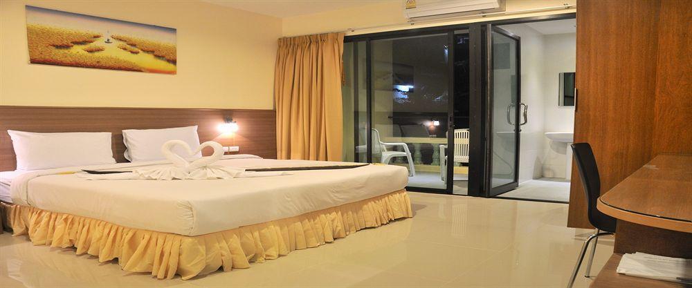 The Wave Hotel Patong Sha Phuket Extérieur photo