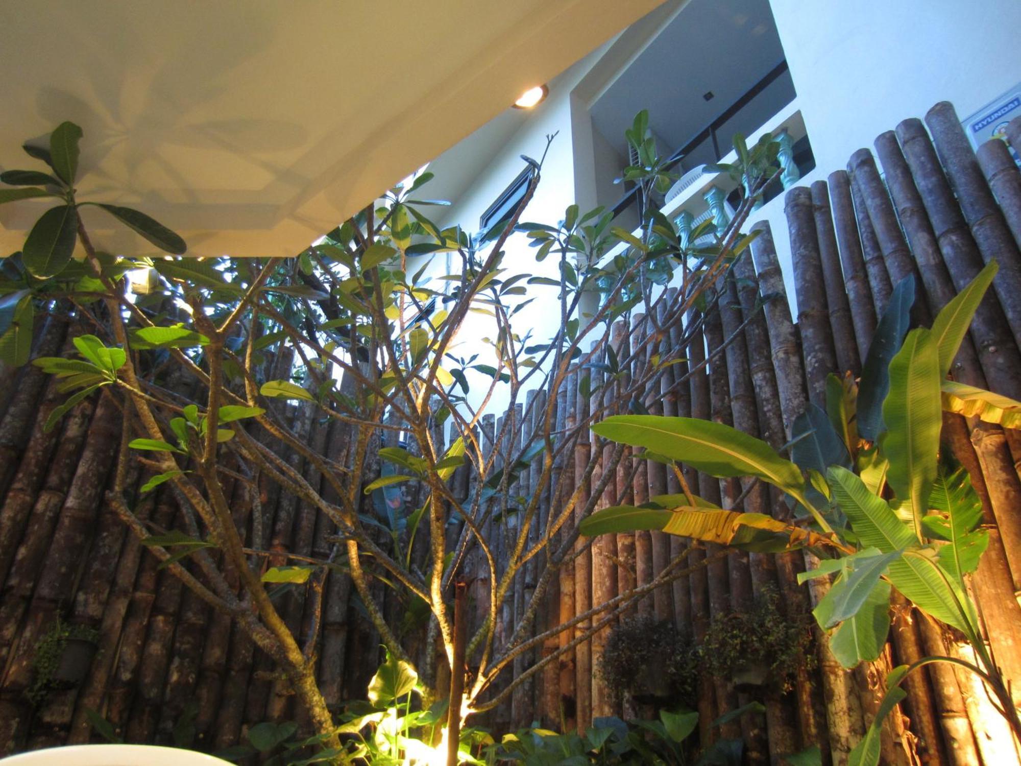 The Wave Hotel Patong Sha Phuket Extérieur photo