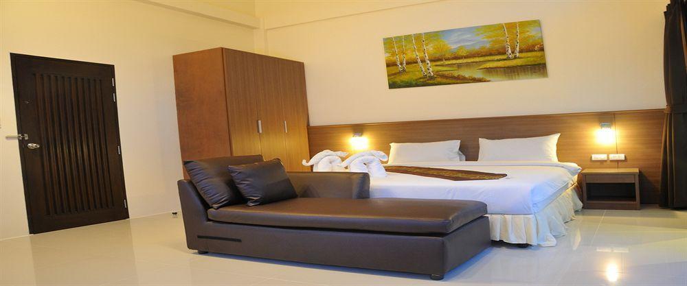 The Wave Hotel Patong Sha Phuket Extérieur photo