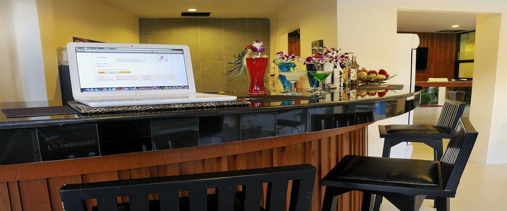 The Wave Hotel Patong Sha Phuket Extérieur photo