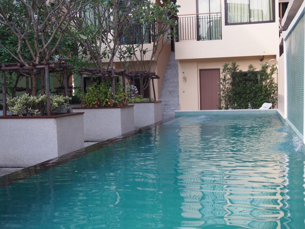 The Wave Hotel Patong Sha Phuket Extérieur photo