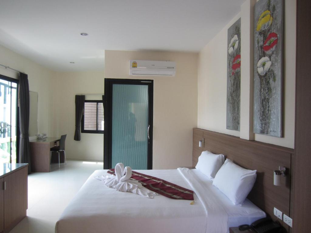The Wave Hotel Patong Sha Phuket Chambre photo