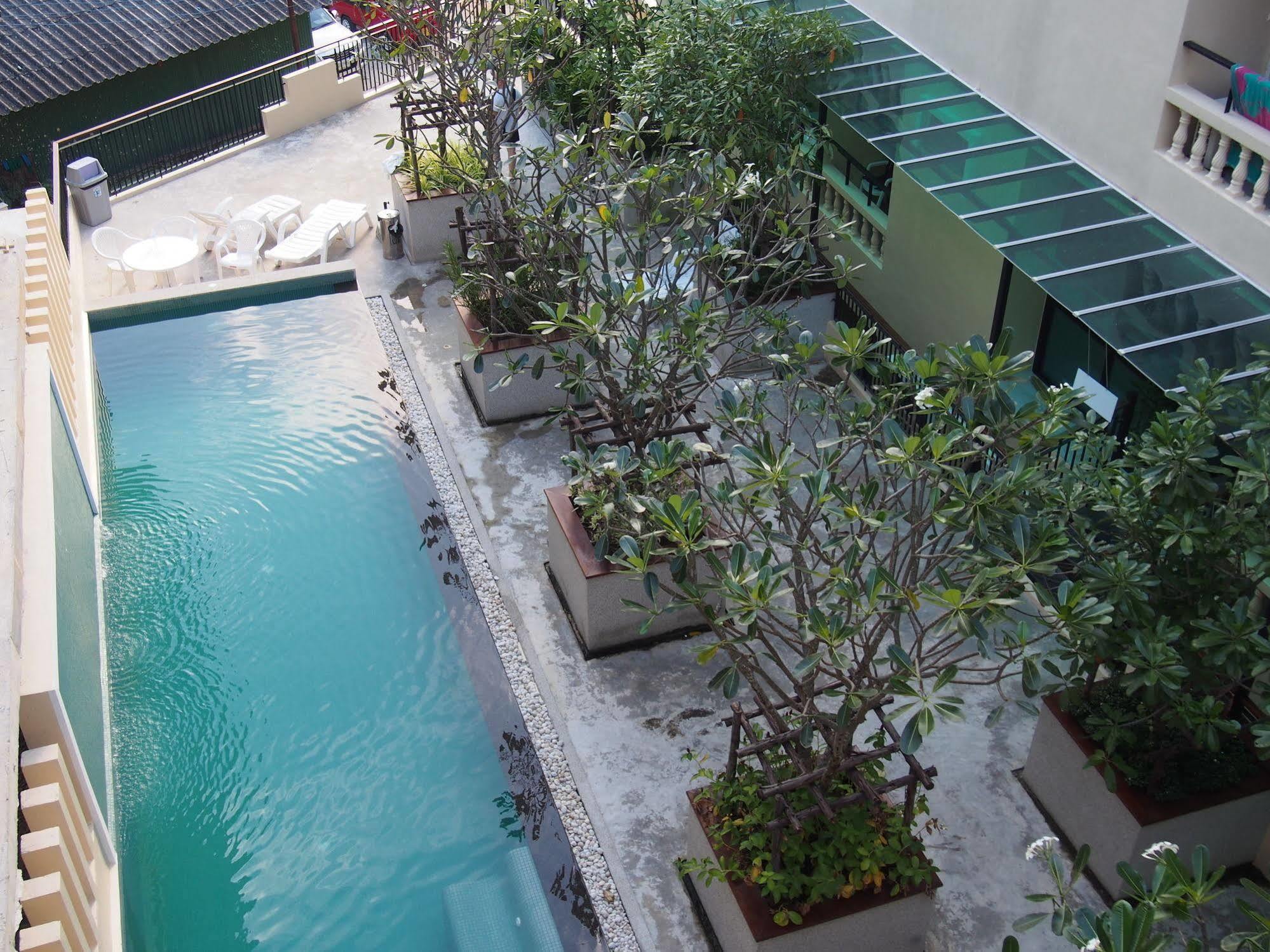 The Wave Hotel Patong Sha Phuket Extérieur photo