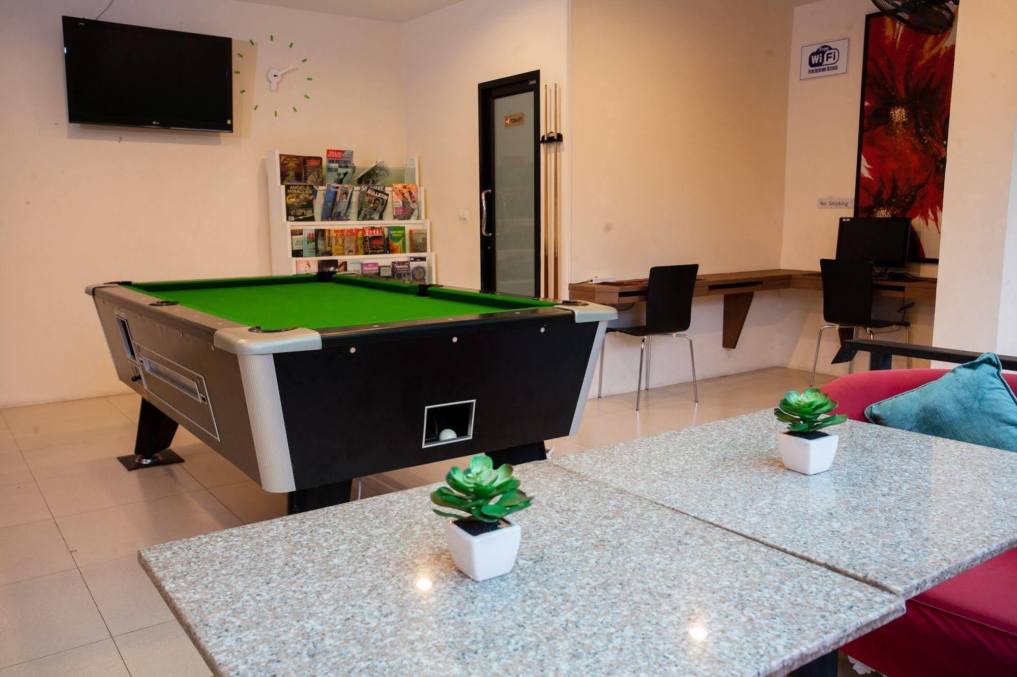The Wave Hotel Patong Sha Phuket Extérieur photo