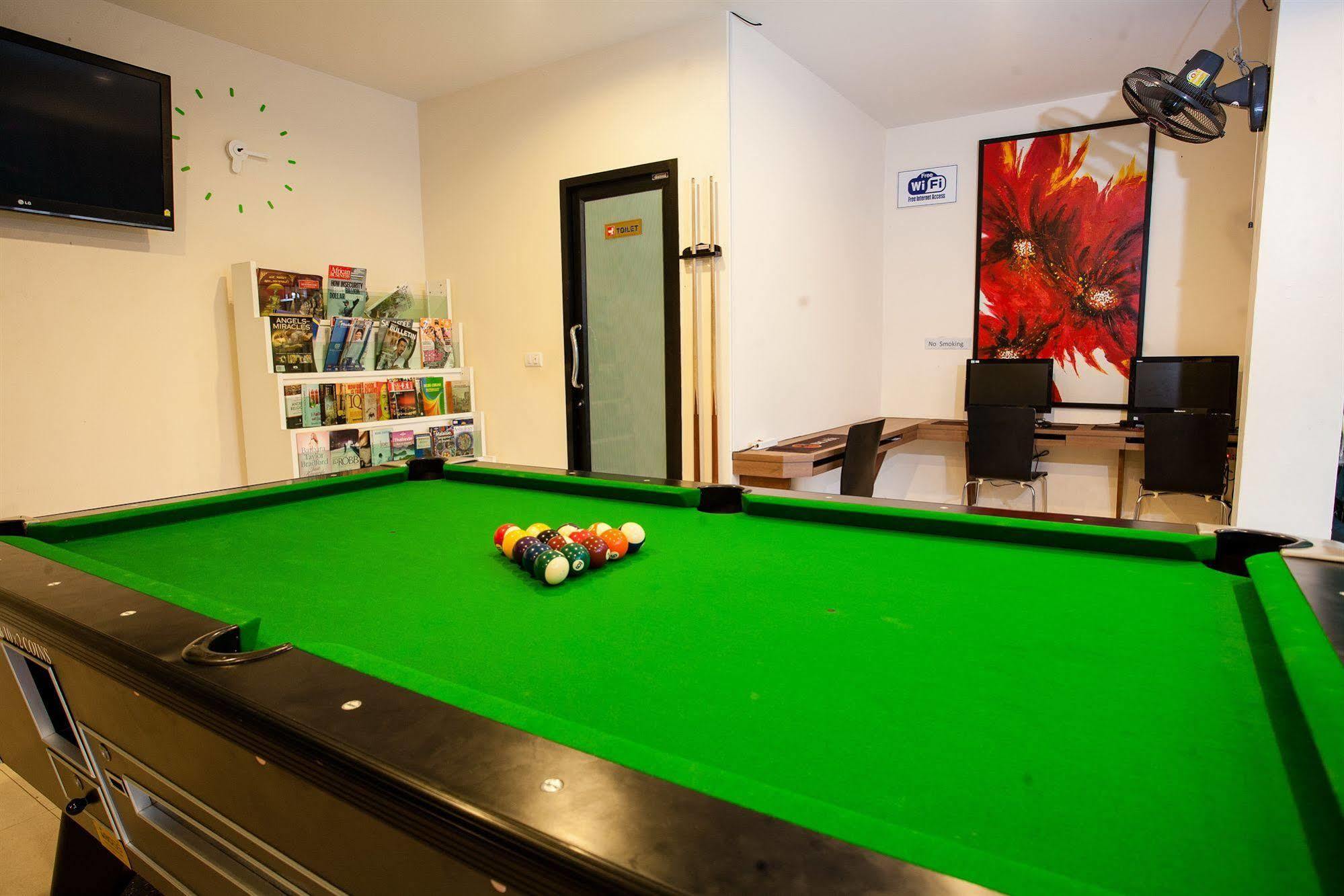 The Wave Hotel Patong Sha Phuket Extérieur photo